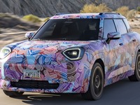 MINIの新型クロスオーバー『エースマン』、プロトタイプの写真を公開 画像
