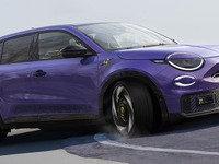 アバルト最強『600e』、240馬力のスポーツEV誕生…写真公開 画像