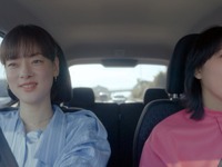 市川実日子＆松たか子がクロスオーバー共演、日産WEBムービー「おでか軽！」公開 画像