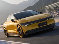 中国のEVブランド「ZEEKR」のセダン『007』、1万台目がラインオフ…納車開始から2か月足らず 画像