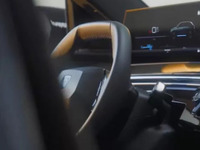 プジョーの新型電動SUV『e-5008』、3月デビューへ…内装を予告 画像