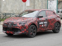 ［15秒じゃわからない］アルファロメオ新型SUV…公式発表は4月か 画像