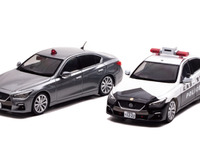 北海道警察のV37スカイライン白黒パトカーと刑事用捜査用車を1/43スケールで再現 画像