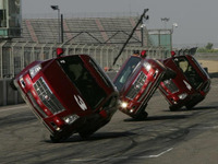 ［動画］キャデラック CTS-V の華麗なスタント 画像