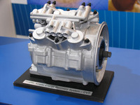 【人とくるまのテクノロジー09】ウワサのKERSを発見 画像