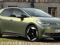 VW『ID.3』改良新型、航続は559km…予約受注を欧州で開始 画像