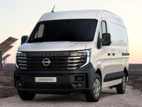 日産の大型商用車がモデルチェンジ、『インタースター』新型…予約受注を欧州で開始 画像