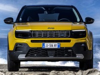 ジープの小型SUV『アベンジャー』、PHEVの「4xe」を間もなく発表へ 画像