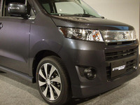 【株価】スズキ、GM関連債権取り立て不能報道で続落 画像