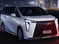 アルファード風の顔、最上位ミニバン『M8』新型…中国広州汽車がクウェートで発売 画像