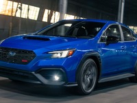 スバル『WRX』に「tS」、STIチューンの足回り…米2025年型に設定 画像