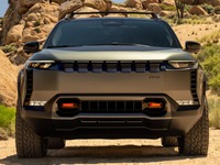ジープの新型EV『ワゴニアS』、オフロード仕様を提案…「トレイルホーク」発表 画像