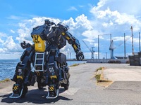 ツバメインダストリ、搭乗型ロボット『アーカックス』リース開始 画像