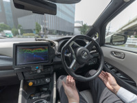 日産が横浜で自動運転の実証を開始…『リーフ』ベースの実験車両 画像