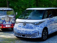 VWの電動ミニバン『ID. Buzz』、全身カスタムラッピングが可能に…米国仕様 画像