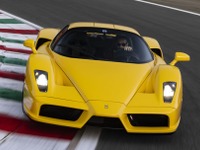 フェラーリ、歴史的スーパーカー向け新タイヤを公式承認…『エンツォ』や『F40』に装着可能 画像