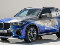BMWの燃料電池車、車内でサウンドとともに水素の未来を体感…スイス「アート・バーゼル」で公開へ 画像