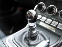 コクピットをスパルタンに演出…HKSから86/GR 86/BRZ/GRヤリスなどに適合の「カーボン・シフトノブ」発売 画像