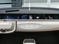 次世代車載ディスプレイはダッシュ全面、「M.VICS 5.0」発表…現代モービス 画像