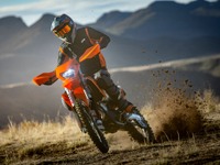 KTM、新型エンデューロモデル「EXCシリーズ」日本発売　126.8万円から 画像