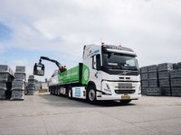 ボルボの電動トラック、5年で延べ走行8000万km達成…CO2を6万8000トン削減 画像