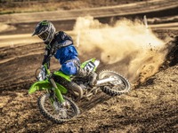 カワサキのオフロード競技用モデル『KX/KLX』改良新型、7車種を発表 画像