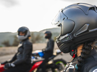 バイク用Bluetoothインカム・カルドから革新機能搭載の新型「パックトーク・プロ」発売 画像