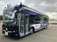自動運転を特殊塗料で安定化---大阪・関西万博 画像