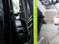 ドアパンチ! 自動車損傷の解析を強化する新技術が登場 画像