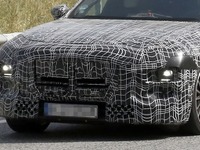 現行はやっぱり失敗作？ BMW『7シリーズ』ビッグマイチェン車両が出現！ 画像