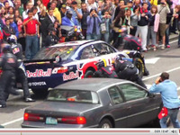 ［動画］NASCAR カムリ、タイムズスクエアでタイヤ交換 画像