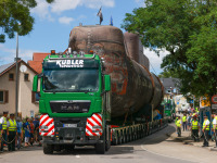 潜水艦 U17 を内陸移動せよ！ 30軸トレーラー出動…土曜ニュースランキング 画像