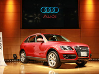 アウディ Q5、トップセーフティピック受賞…IIHS 画像
