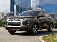 日本では生産終了の三菱『RVR』、米国は2025年型が登場　「後席置き去り防止」を標準化 画像