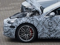 EVの走りはV8エンジンを超えるのか？ AMG『CクラスEV』プロトタイプに接近！ 画像