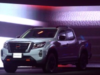 日産のピックアップトラック『ナバラ』、改良新型は内装・エンジンも刷新 画像