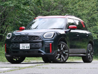 【MINI JCW カントリーマン 新型試乗】このクルマ、決して舐めてかかってはいけない…中村孝仁 画像