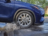 グッドイヤー、新型オールシーズンタイヤを米国発表…全天候型タイヤの新基準へ 画像