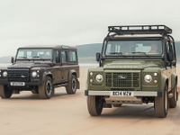 旧『ディフェンダー』が新車で発売！ 価格は3600万円からの衝撃「レストアの頂点を追求する」 画像