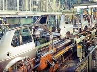 独VW、お膝元の国内工場閉鎖を検討、EV不振でリストラも［新聞ウォッチ］ 画像