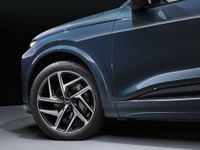 アウディの新型電動SUV『Q6 e-tron』、グッドイヤーの低騒音タイヤを新車装着 画像