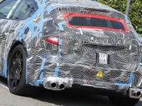 フェラーリ初のフルEVはまさかのハッチバック!? 生産開始は2025年後半か 画像