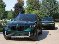 BMW『X5』がデビュー25周年、「初代カラー」オマージュの特別モデルが登場…カナダ限定 画像