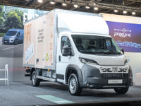 フィアット『デュカト』のEVベースに商用車化、新カスタムプログラムで建設・造園さまざまな用途に 画像