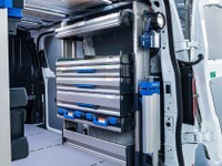 VW『トランスポーター』新型に搭載された「世界初の新収納システム」とは 画像