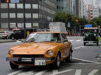 往年のダットサンなど銀座を走る…交通安全運動クラシックカーパレード 画像