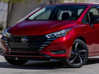 日産の小型セダン『ヴァーサ』発表、米最安値の1万7190ドルから 画像