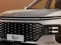 「星空デジタルグリル」採用の新型SUV『S07』、東南汽車が発表 画像