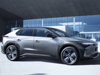 トヨタが反発…円安進行を好感、北米でのEV生産延期報道に好意的な見方も 画像