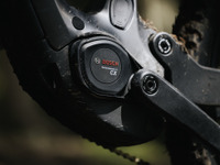 ボッシュ、電動MTB向け新型モーター発表…高性能センサーが毎秒1000回以上ペダル入力を測定 画像